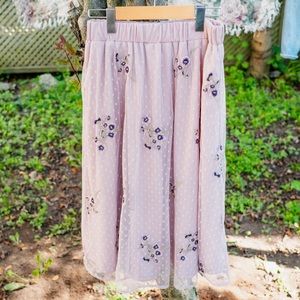 Dusty rose/lilac embroidered midi skirt